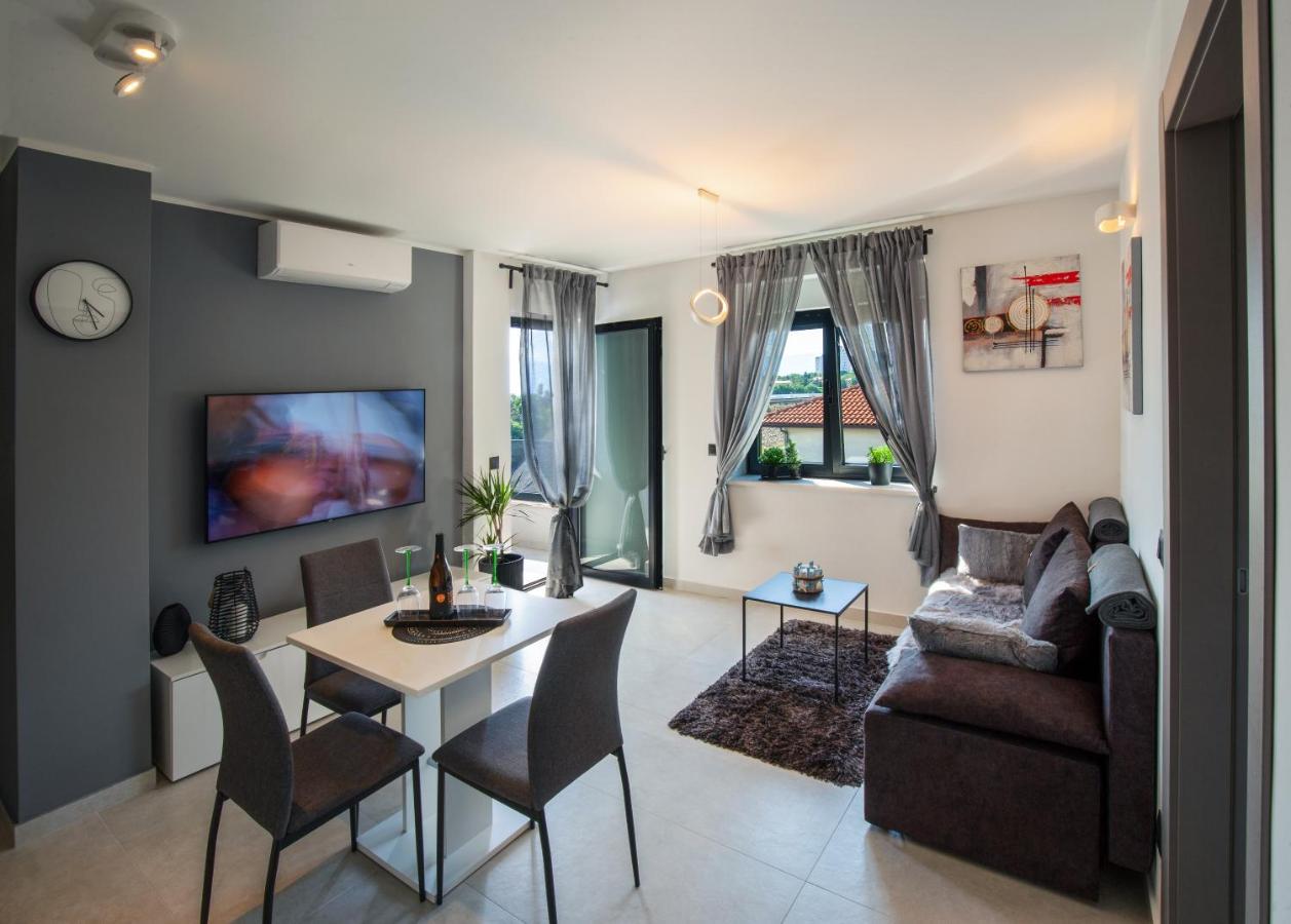 Rijeka Relax Apartment With Parking Екстер'єр фото