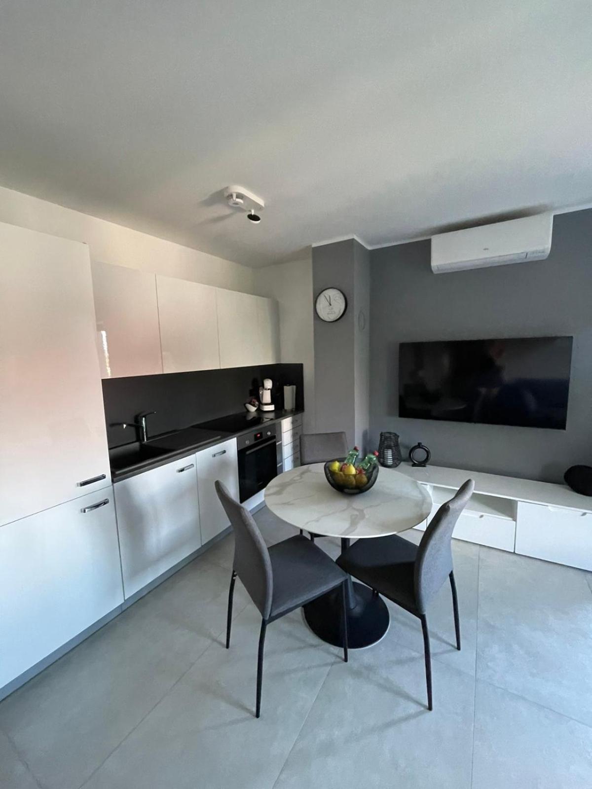 Rijeka Relax Apartment With Parking Екстер'єр фото