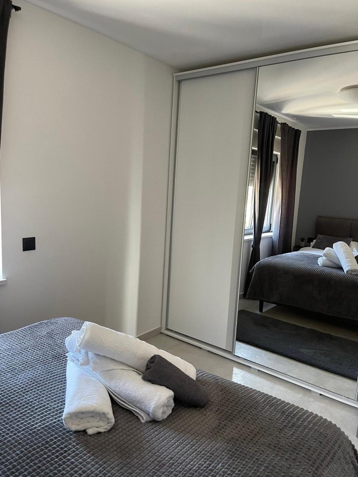 Rijeka Relax Apartment With Parking Екстер'єр фото